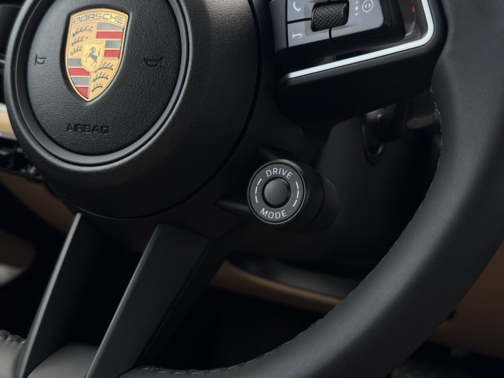 New 2025 Porsche Cayenne E-Hybrid image 46