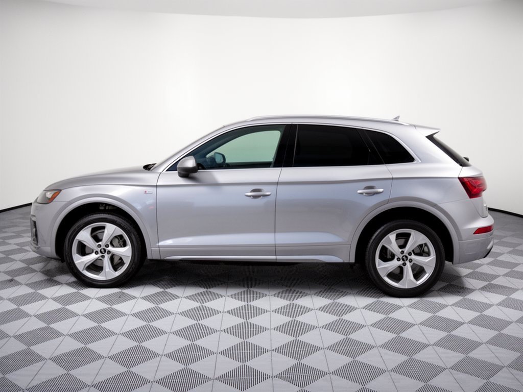 Used 2022 Audi Q5 2.0T Premium Plus AWD/4WD image 2