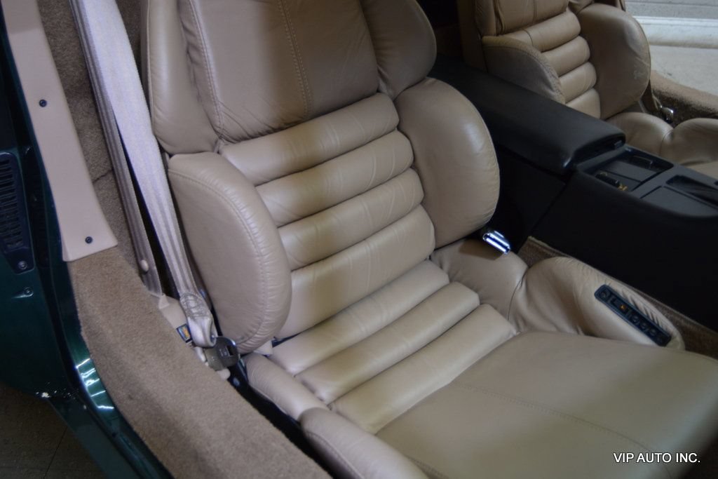 Used 1992 Chevrolet Corvette Coupe RWD image 14