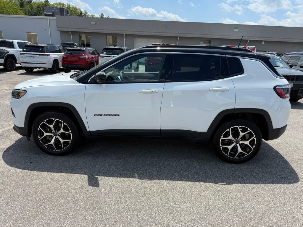 Certified 2025 Jeep Compass Limited AWD/4WD image 4