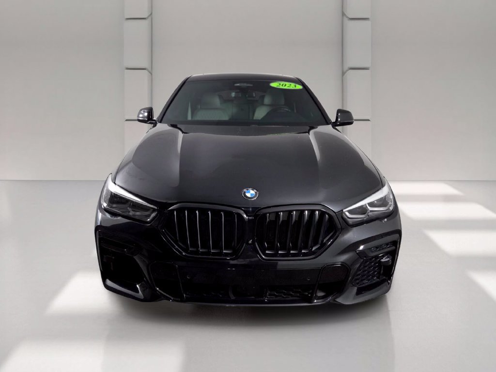 Used 2023 BMW X6 xDrive40i w/ M Sport Package AWD/4WD image 3