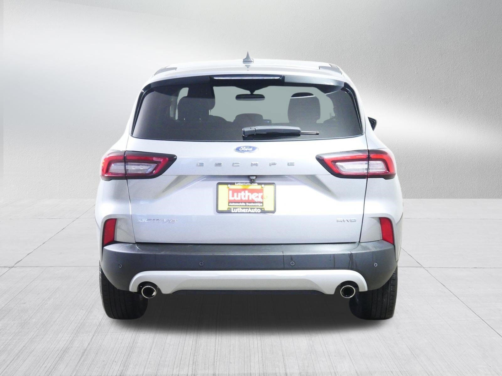 Used 2023 Ford Escape Active w/ Tech Pack #1 AWD/4WD image 6