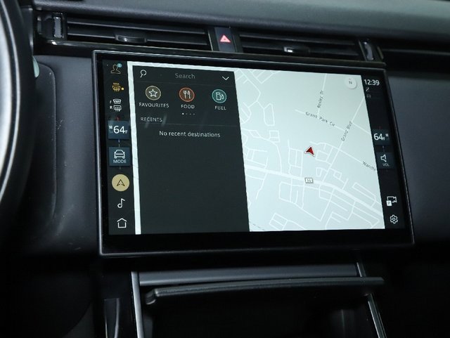 Certified 2025 Land Rover Range Rover Velar Dynamic SE image 25