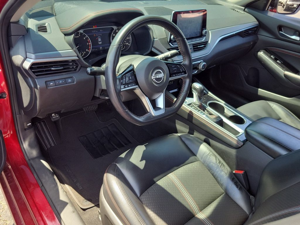 Used 2023 Nissan Altima 2.5 SR FWD image 10