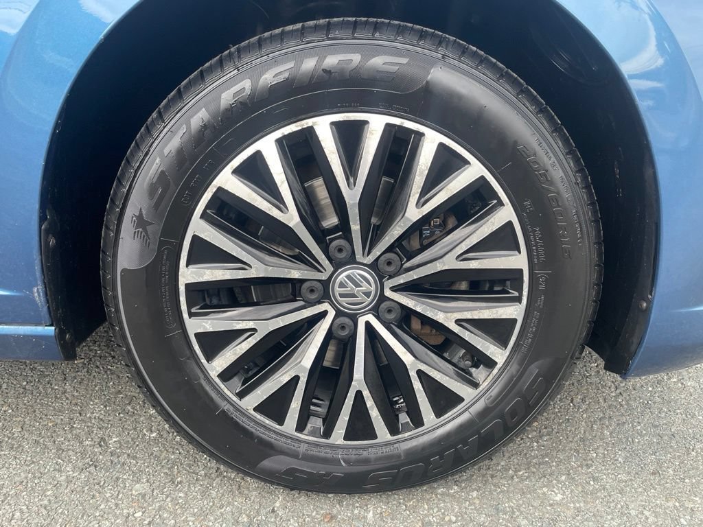 Used 2019 Volkswagen Jetta SEL FWD image 13