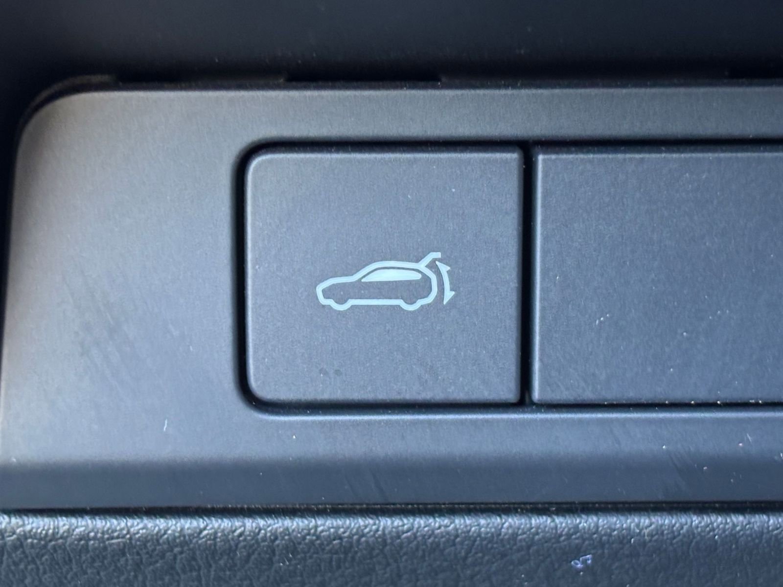 Used 2025 MAZDA CX-50 AWD 2.5 S w/ Premium Package image 23