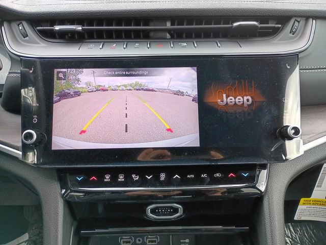 New 2026 Jeep Grand Cherokee Altitude AWD/4WD image 16