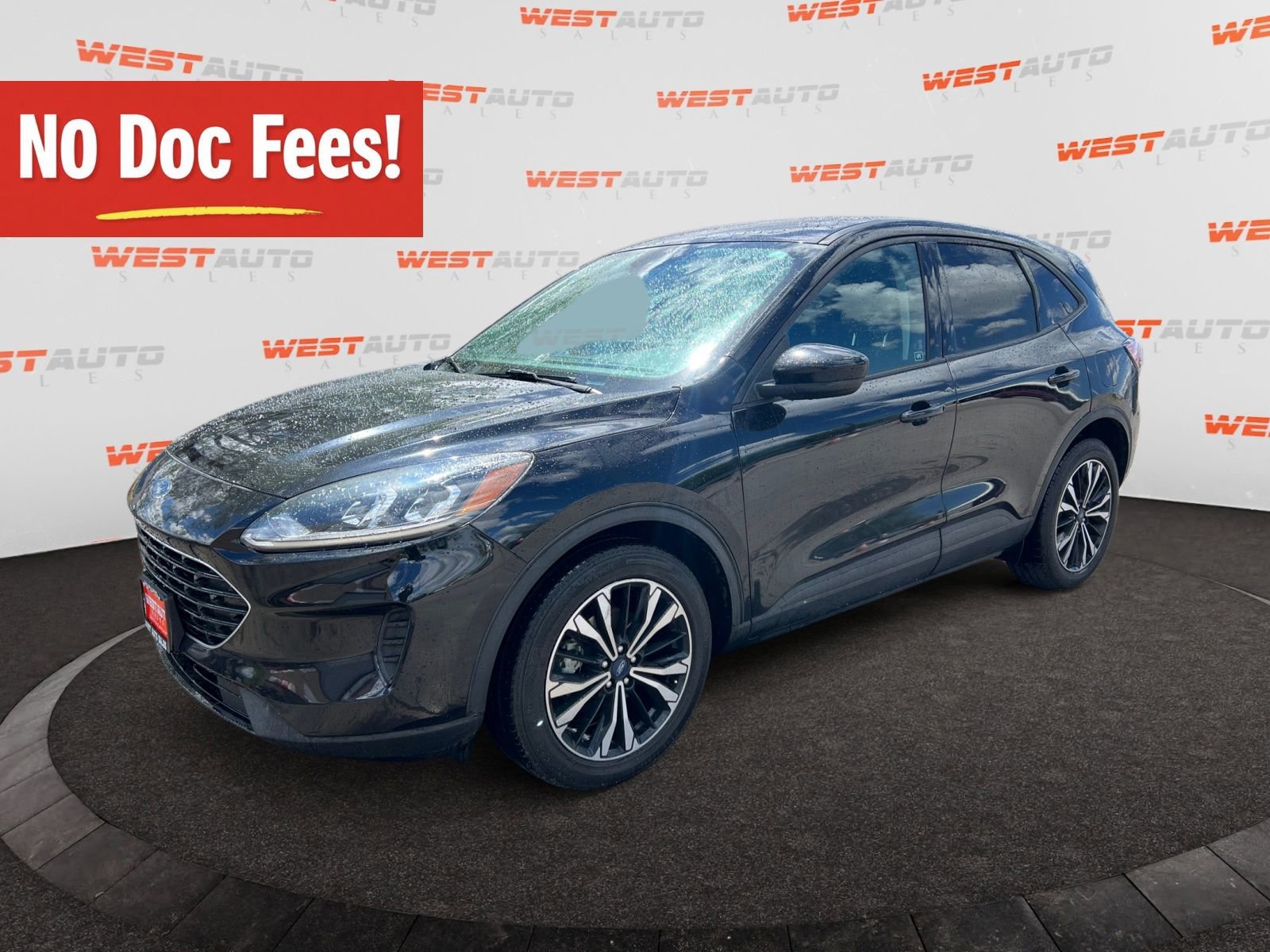 Used 2021 Ford Escape SE w/ SE Sport Appearance Package
