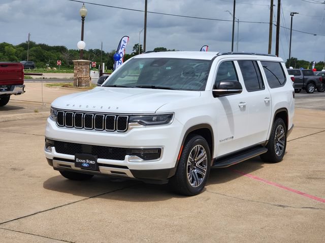 Used 2023 Jeep Wagoneer L Series II AWD/4WD image 3
