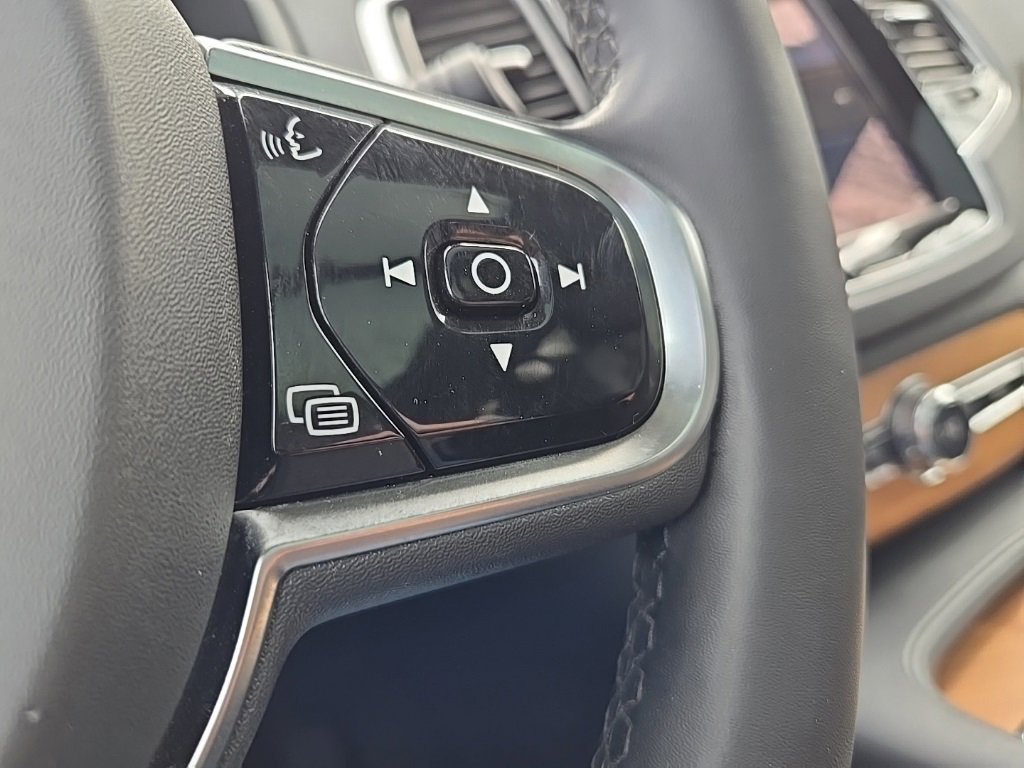 Certified 2023 Volvo XC90 B6 Plus w/ Protection Package Premier image 31