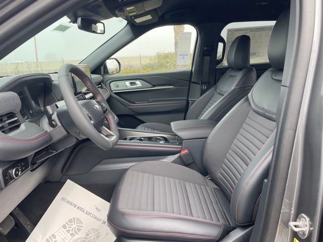 New 2026 Ford Explorer ST-Line w/ ST-Line Street Pack RWD image 21