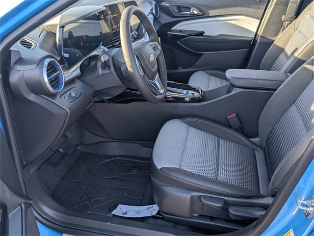 New 2025 Chevrolet Trax LT w/ Driver Confidence Package image 5