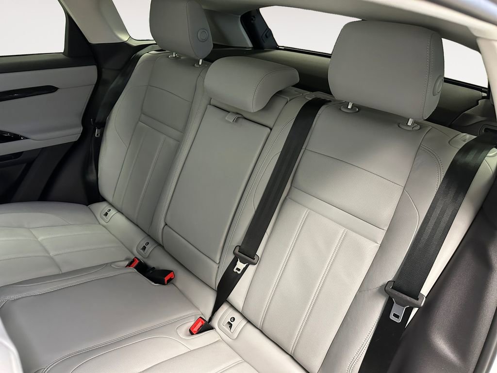 Used 2025 Land Rover Range Rover Evoque S image 13