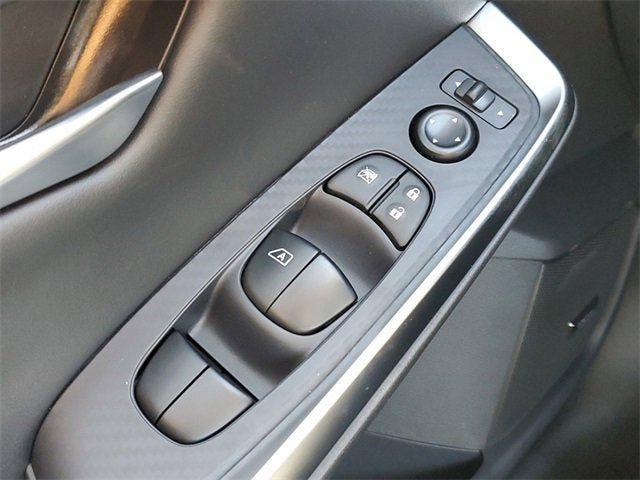 New 2025 Nissan Sentra SR w/ SR Premium Package FWD image 11