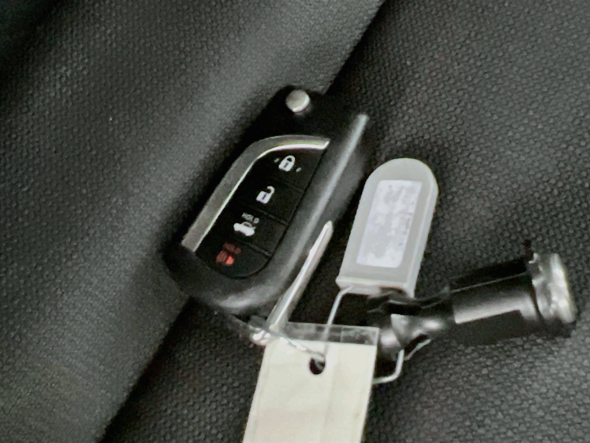 Used 2025 Toyota Corolla LE FWD image 35