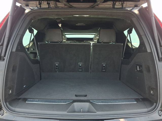 Used 2023 Cadillac Escalade ESV V w/ LPO, Floor Liner Package AWD/4WD image 28
