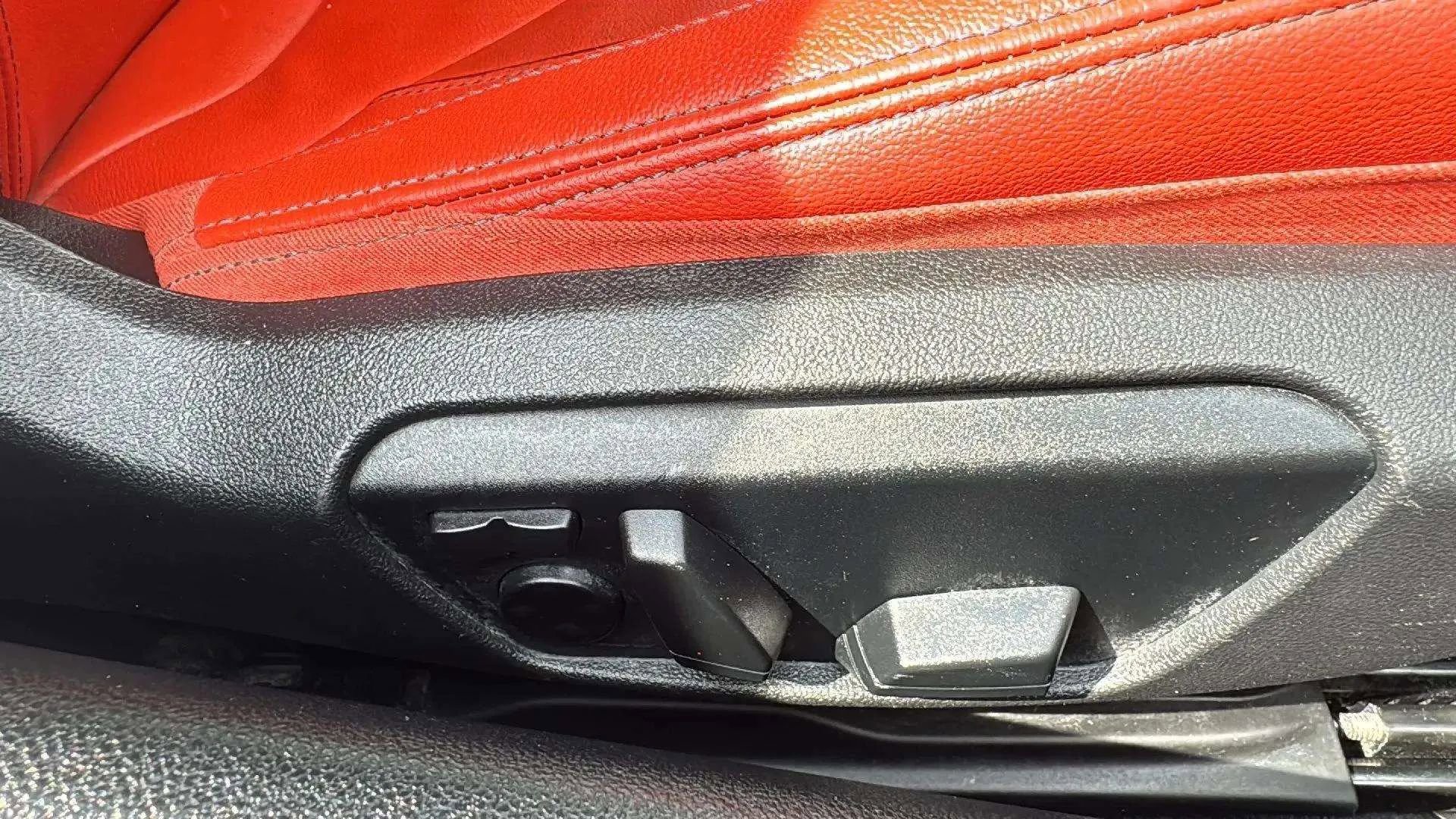 Used 2022 BMW Z4 sDrive30i w/ M Sport Package image 20