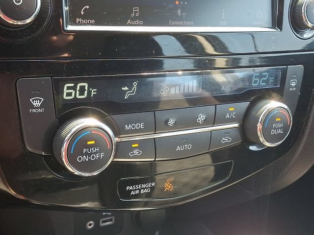 Used 2019 Nissan Rogue Sport SV AWD/4WD image 16