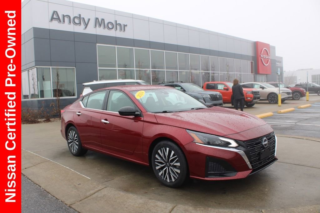 Certified 2024 Nissan Altima 2.5 SV image 1