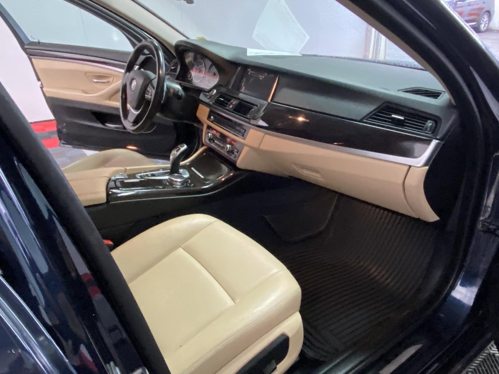 Used 2016 BMW 528i xDrive Sedan image 8