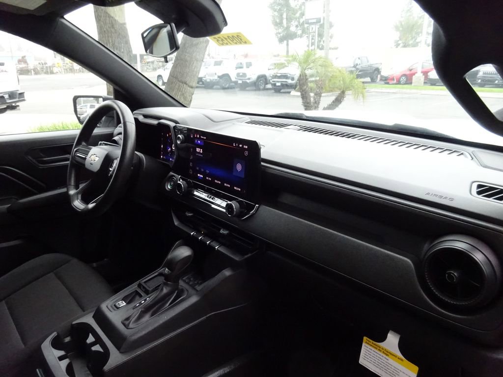 Certified 2023 Chevrolet Colorado W/T image 18