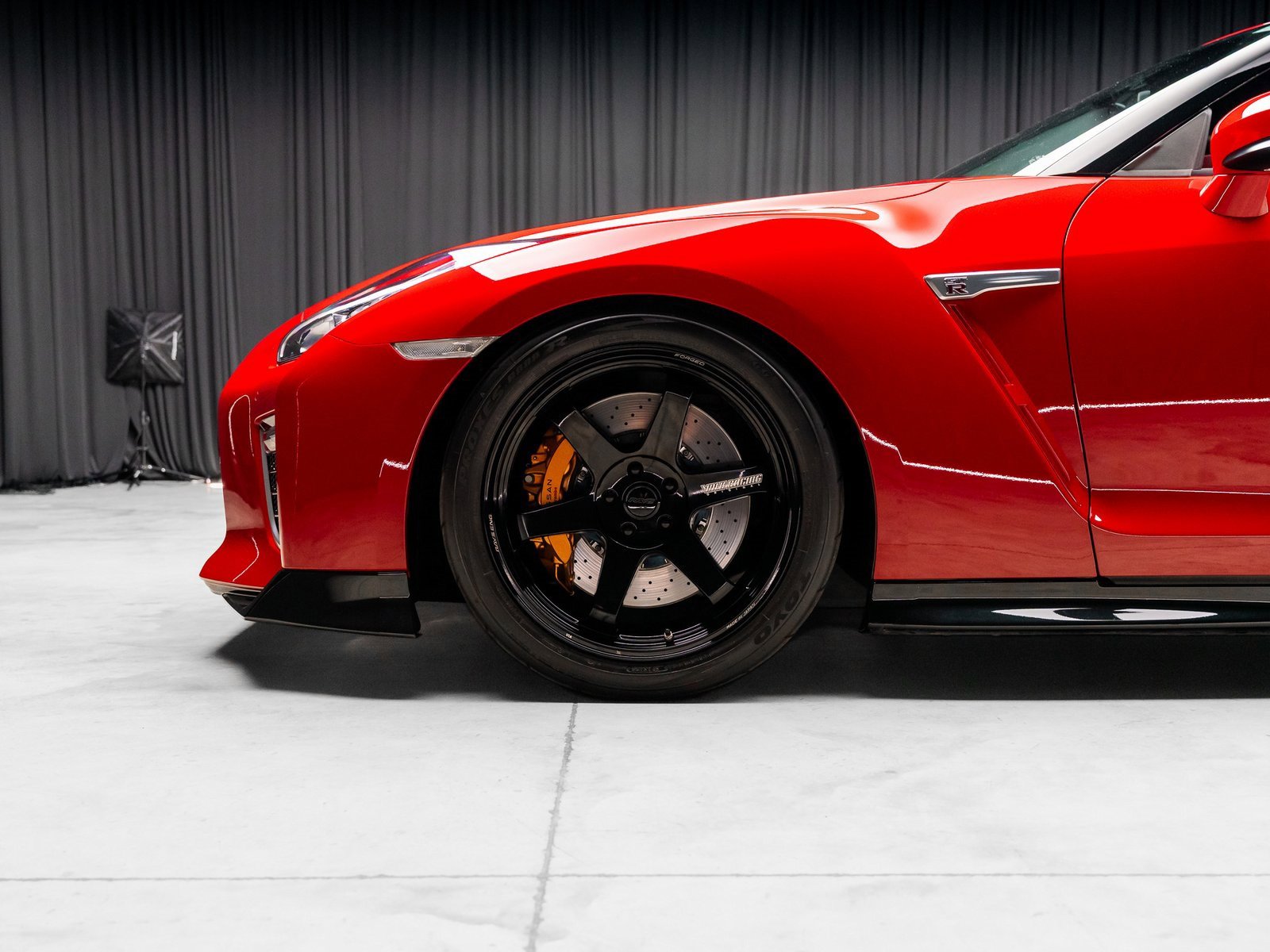 Used 2023 Nissan GT-R Premium w/ Floor Mat Package image 21