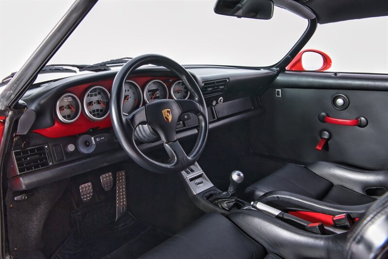 Used 1989 Porsche 911 Carrera RWD image 28