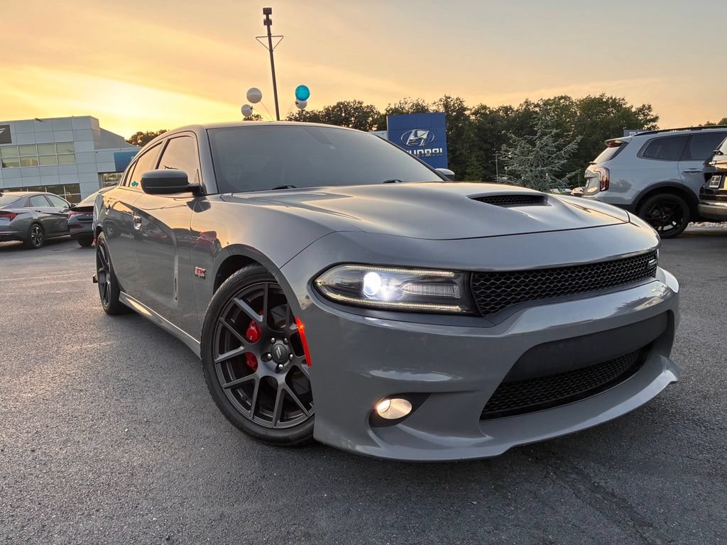 Used 2018 Dodge Charger R/T Scat Pack RWD image 19