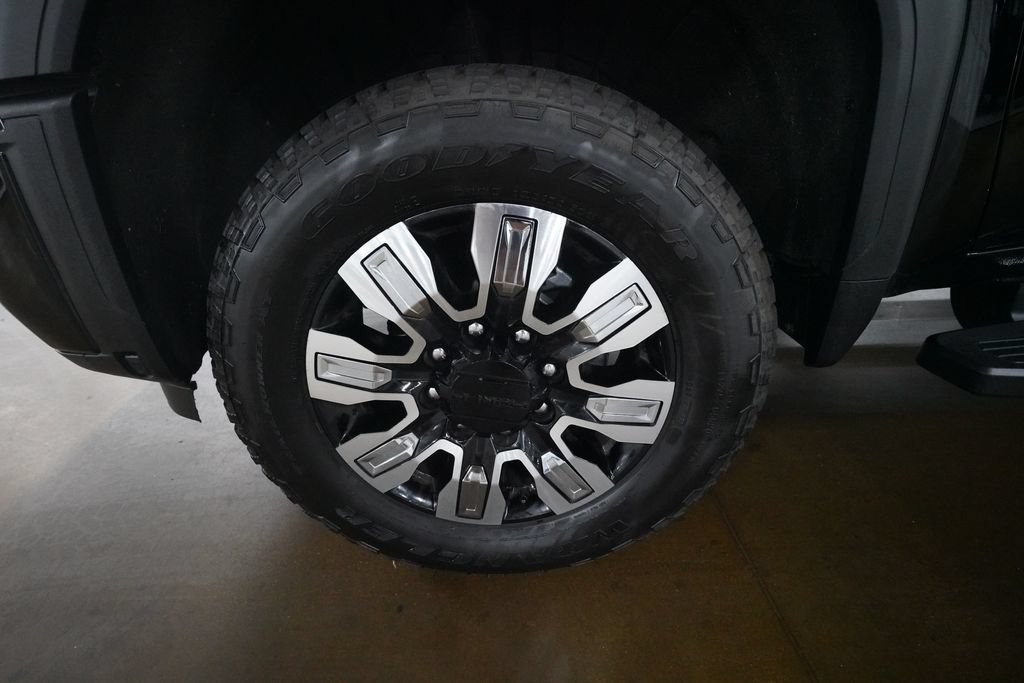 Used 2026 GMC Sierra 3500 Denali AWD/4WD image 26
