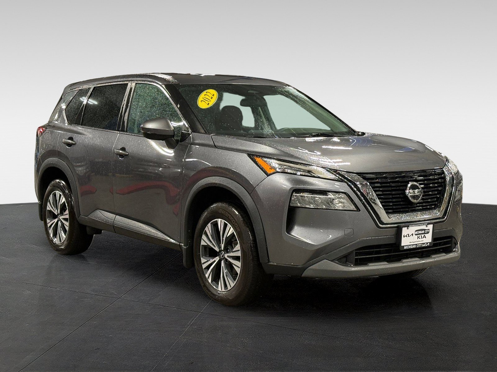 Used 2022 Nissan Rogue SV AWD/4WD image 3