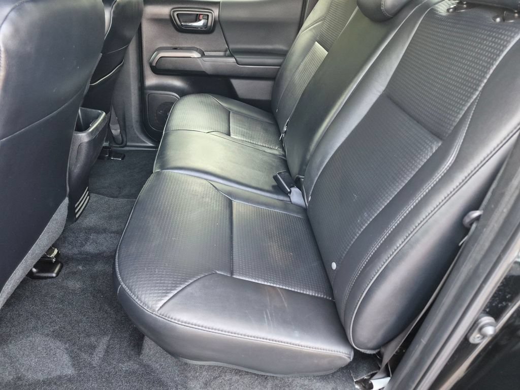 Used 2023 Toyota Tacoma TRD Off-Road w/ TRD Premium Off Road Package AWD/4WD image 25