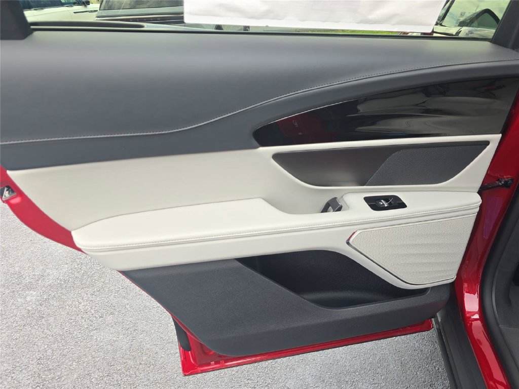 New 2026 Lincoln Nautilus Premier w/ Jet Appearance Package AWD/4WD image 9