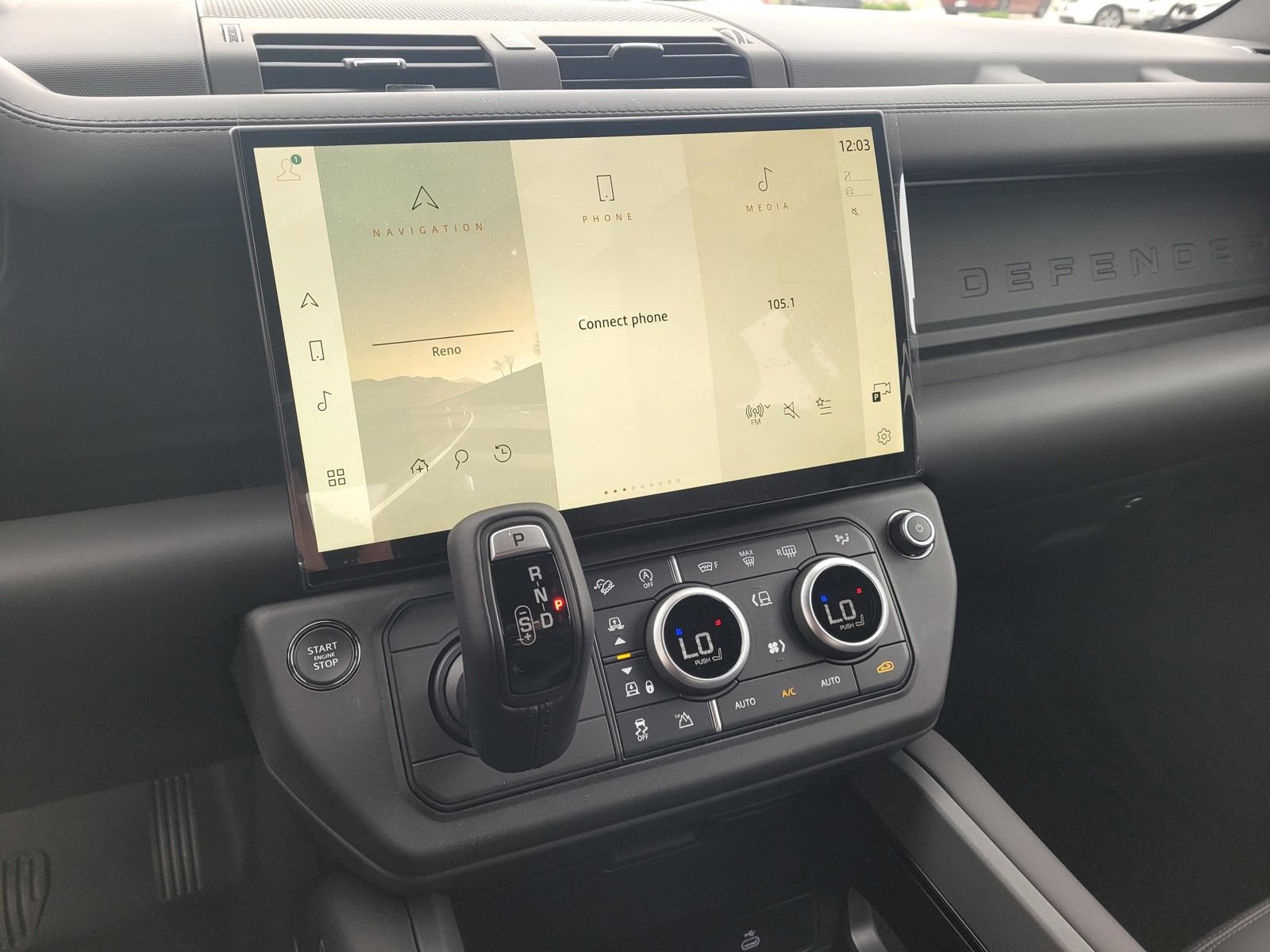 New 2026 Land Rover Defender 130 X-Dynamic SE AWD/4WD image 22