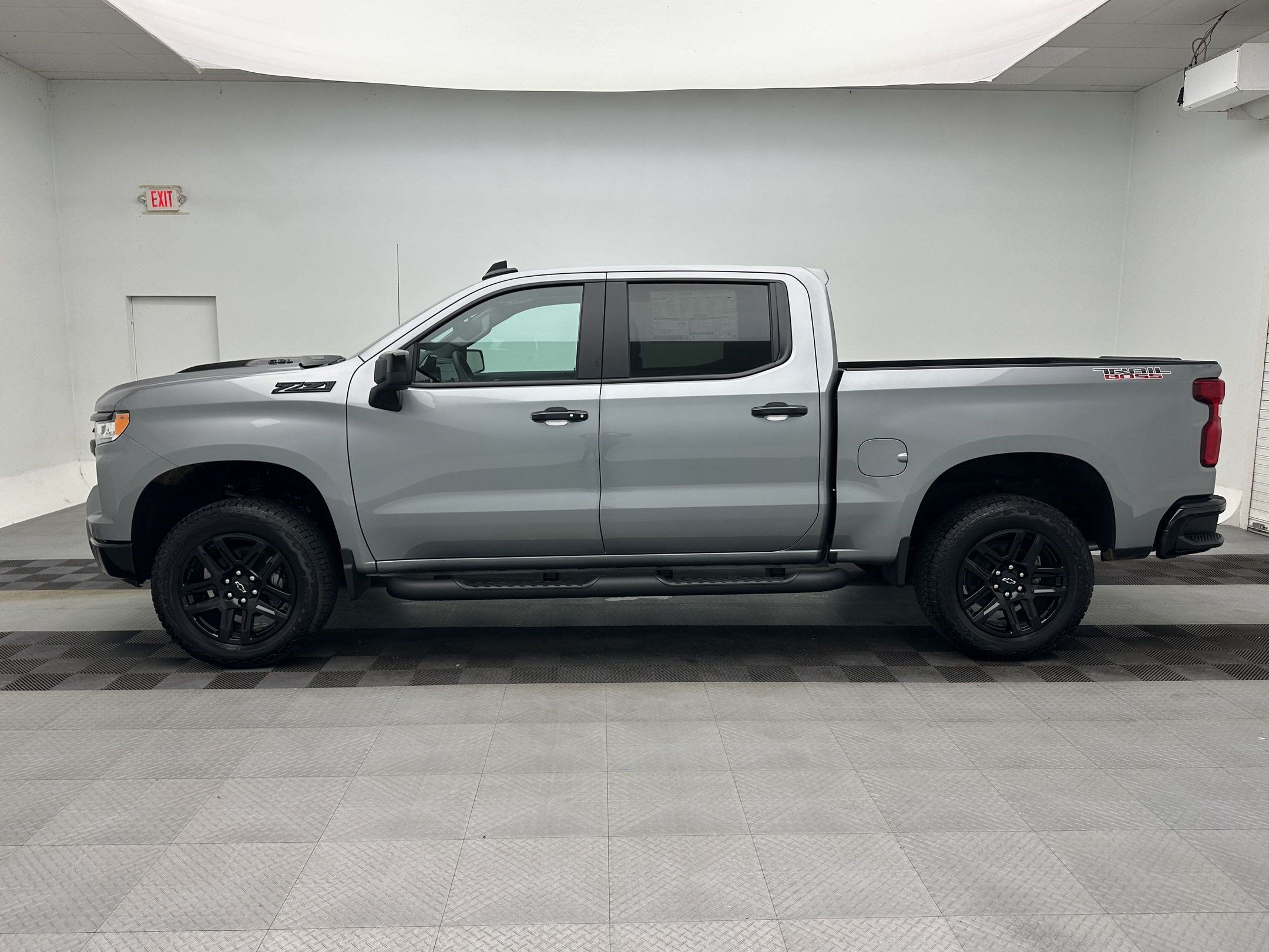 New 2026 Chevrolet Silverado 1500 LT Trail Boss w/ Convenience Package II AWD/4WD image 2