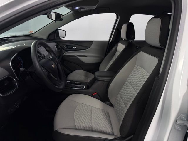 Used 2021 Chevrolet Equinox LS AWD/4WD image 32