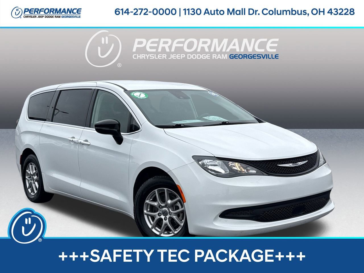 Used 2024 Chrysler Voyager LX image 1