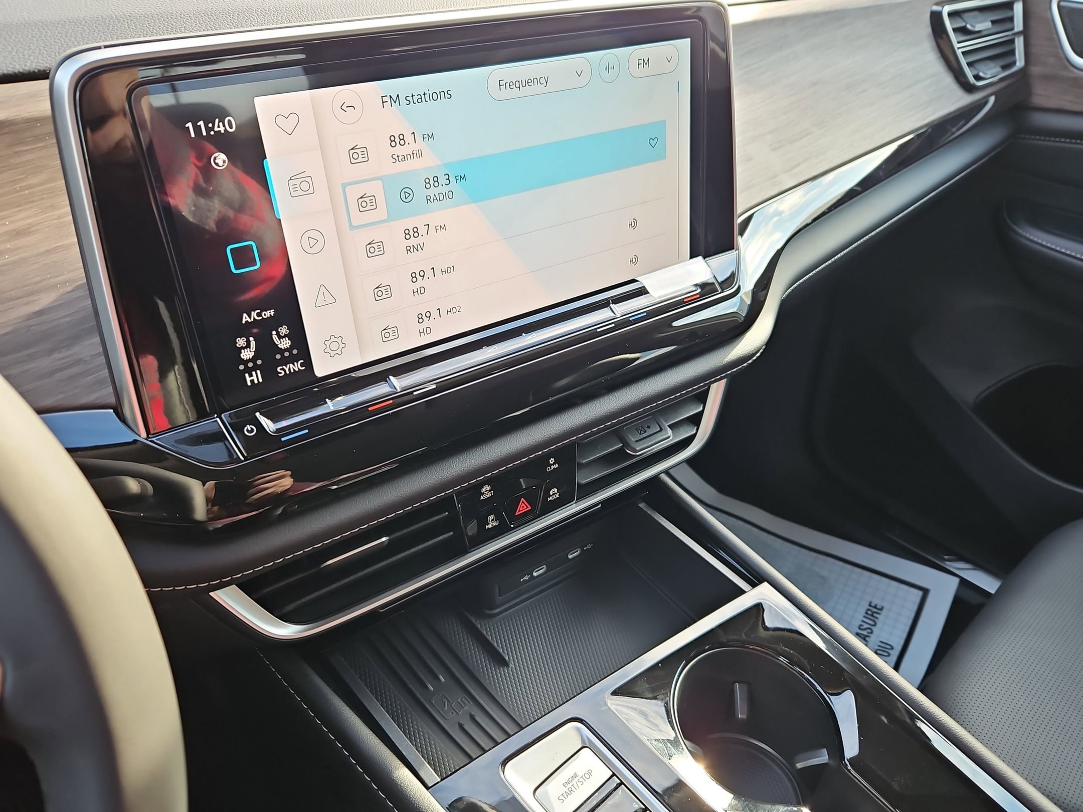 New 2026 Volkswagen Atlas SEL Premium R-Line image 18