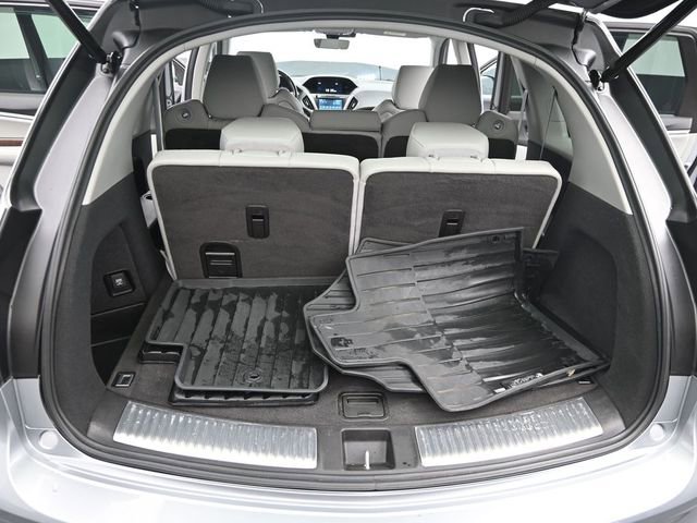 Used 2020 Acura MDX SH-AWD image 17