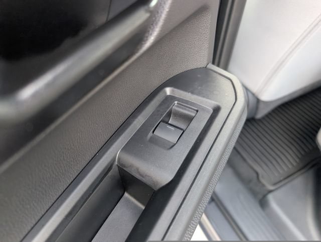 Used 2024 Toyota Tacoma SR5 AWD/4WD image 15