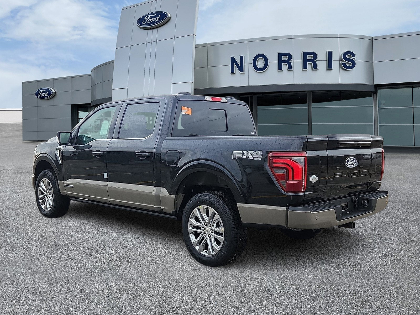 New 2025 Ford F150 King Ranch w/ FX4 Off-Road Package image 3