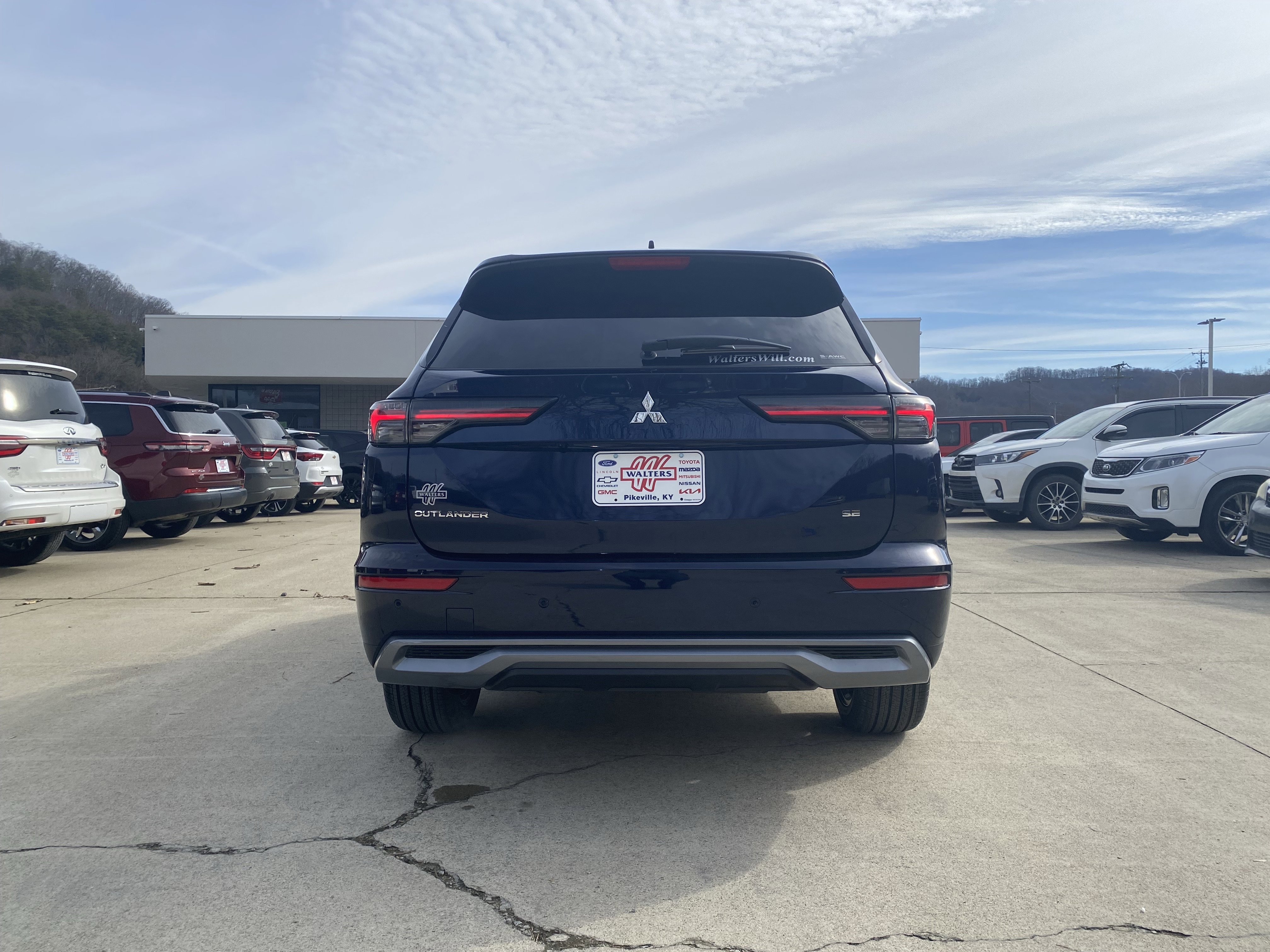 New 2026 Mitsubishi Outlander SE image 34