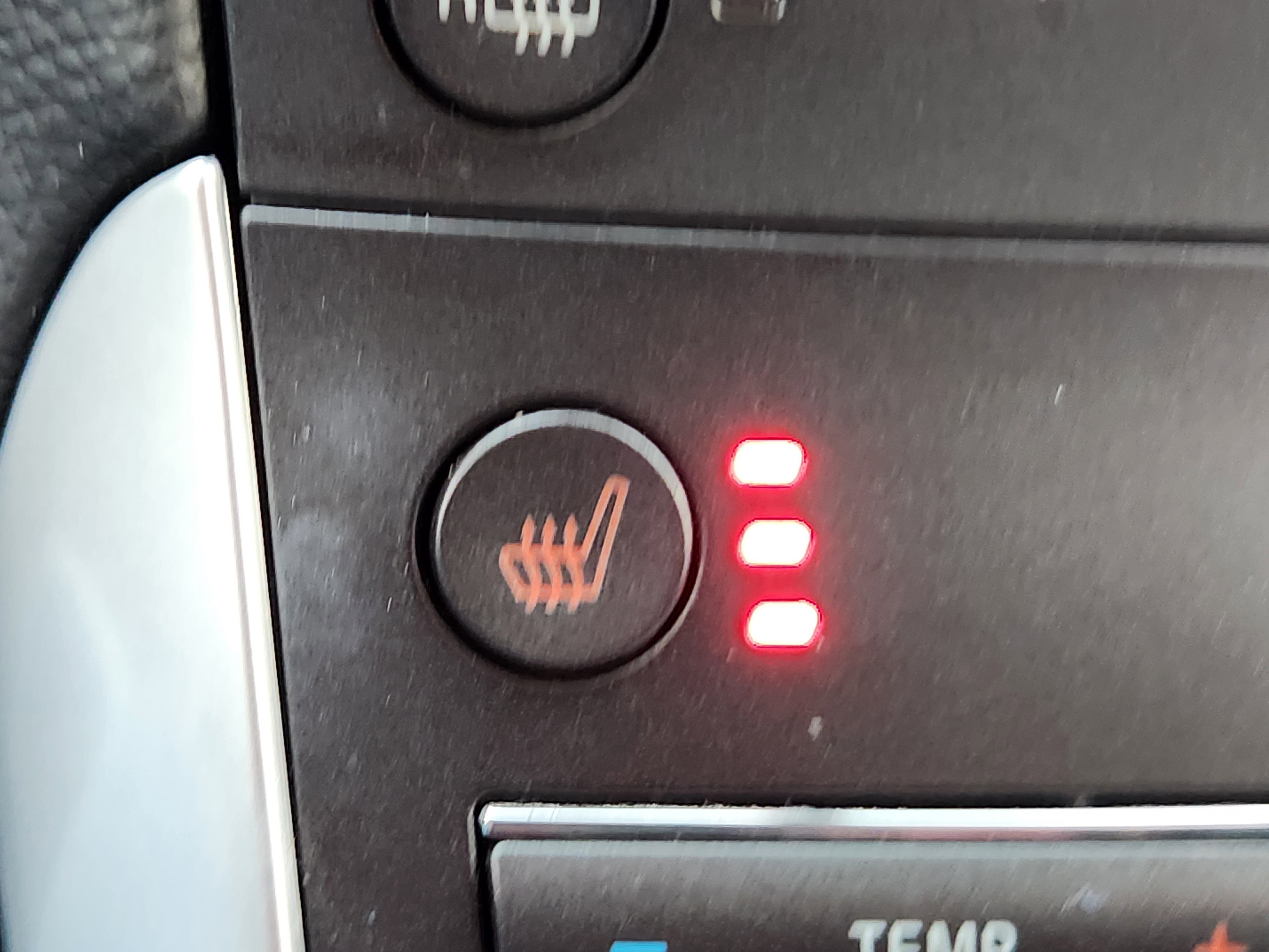 Used 2018 Ford Edge Titanium image 31