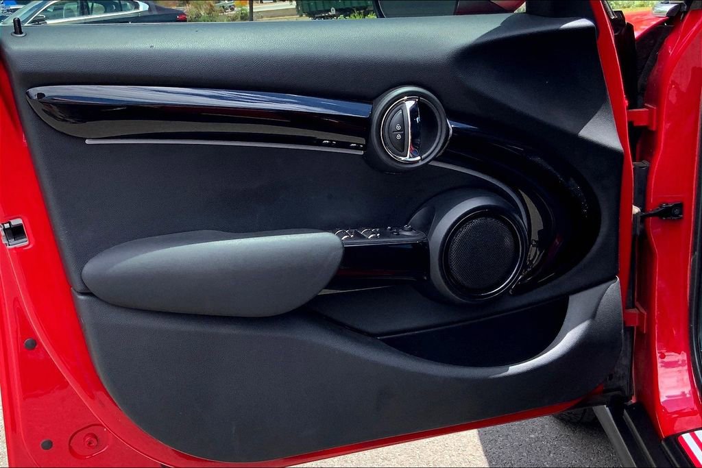 Certified 2023 MINI Cooper S image 25