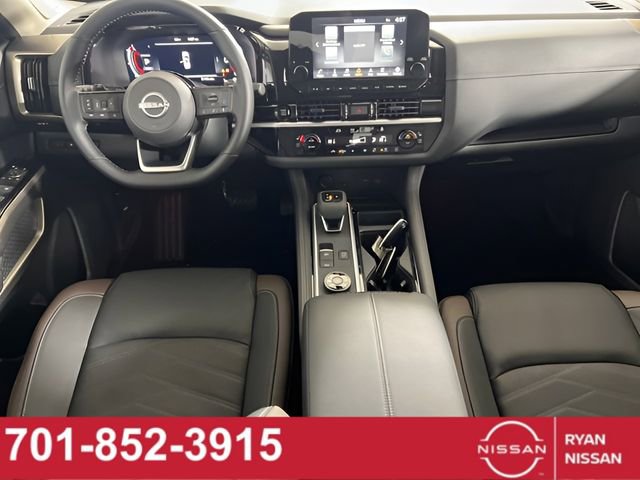 New 2025 Nissan Pathfinder Platinum video 2