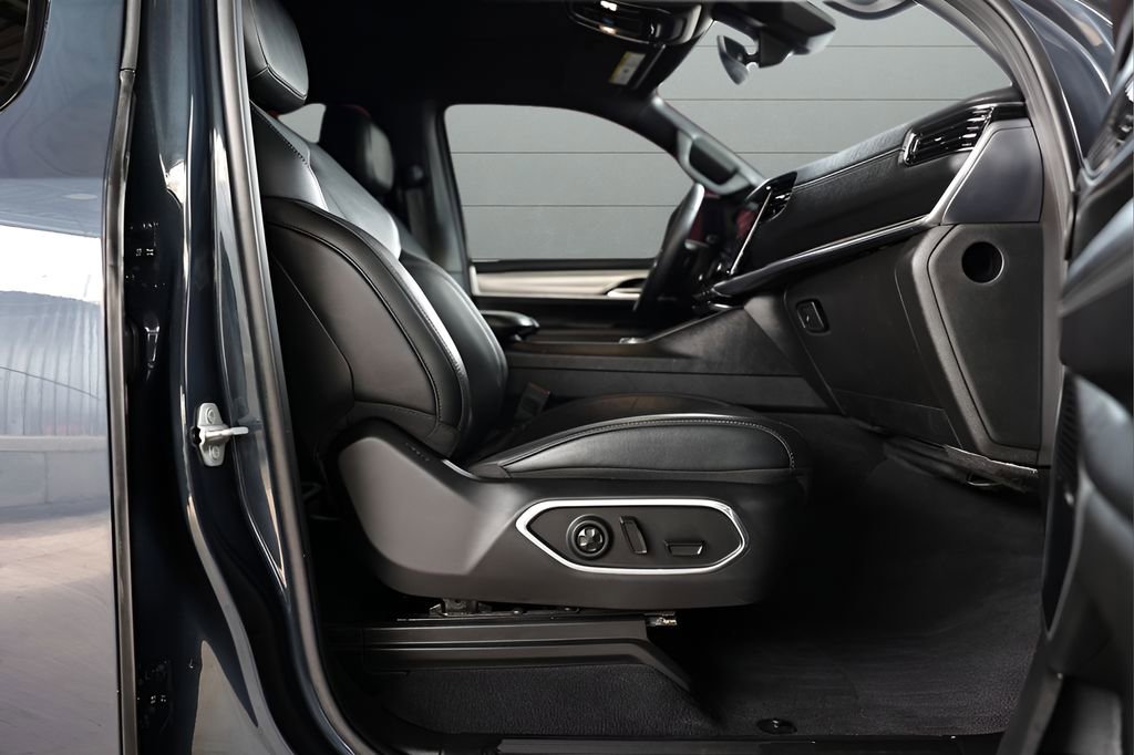 Used 2023 Jeep Wagoneer Series II image 78