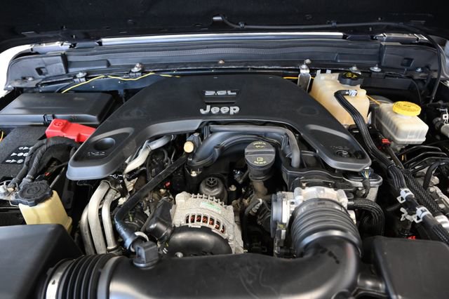 Used 2018 Jeep Wrangler Unlimited Sport S image 31