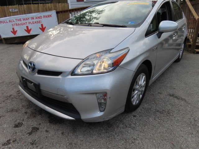 Used 2013 Toyota Prius Prime Plug-In Hybrid FWD image 2