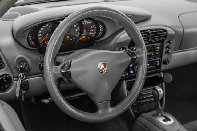 Used 2001 Porsche 911 Carrera 4 image 11