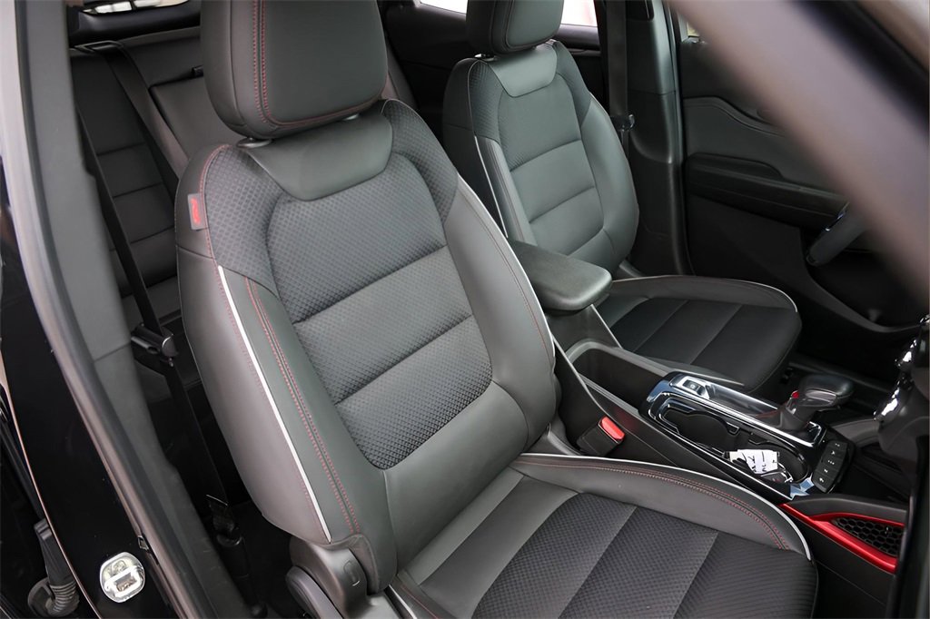 Used 2021 Chevrolet TrailBlazer RS w/ Technology Package image 31