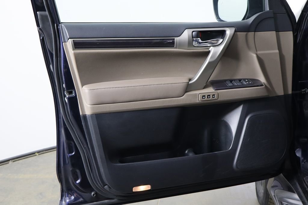 Used 2021 Lexus GX 460 Premium w/ Premium Package image 20